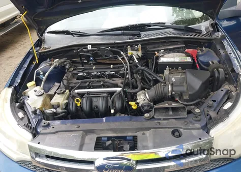 2008 Ford Focus S z USA, uszkodzony, nr VIN 1FAHP34NX8W255744